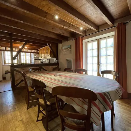 Holiday home Sagarra Saint-Etienne-de-Baigorry